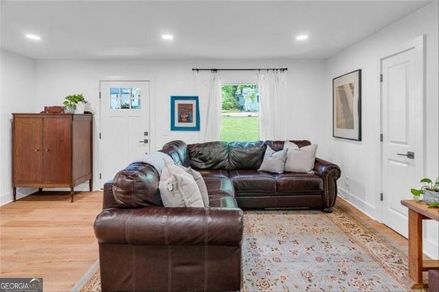 705 STEWART, Marietta, GA 30064