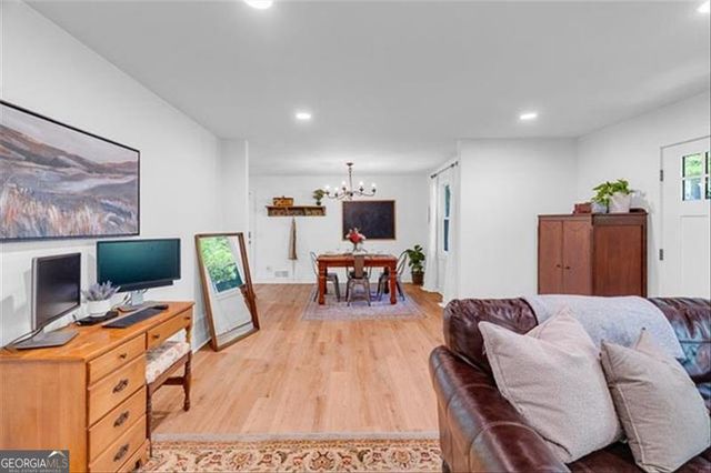 705 STEWART, Marietta, GA 30064