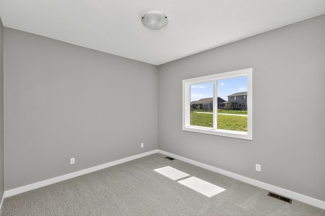 205 11th Court NW, Bondurant, IA 50035