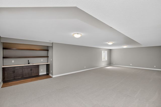 205 11th Court NW, Bondurant, IA 50035
