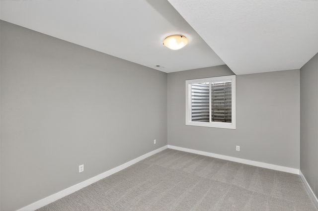 205 11th Court NW, Bondurant, IA 50035