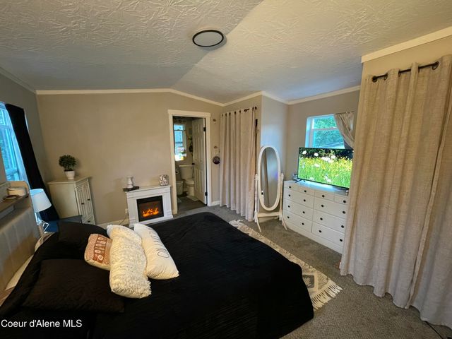 8582 W Park LOOP, Rathdrum, ID 83858