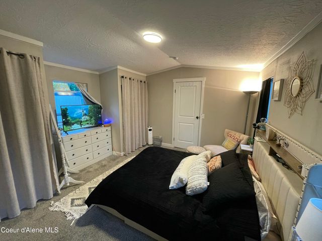 8582 W Park LOOP, Rathdrum, ID 83858