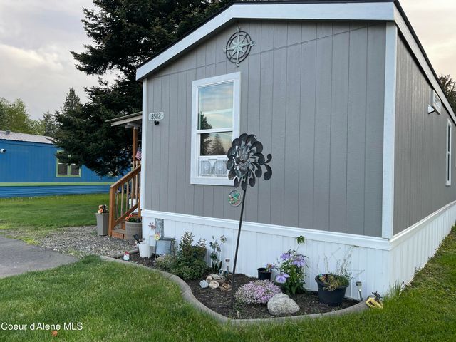 8582 W Park LOOP, Rathdrum, ID 83858