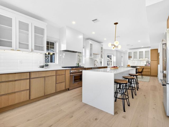 202 Powder House Blvd 2, Somerville, MA 02144