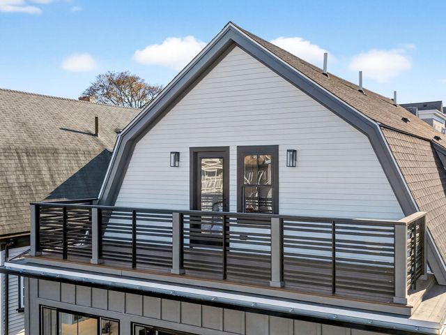 202 Powder House Blvd 2, Somerville, MA 02144