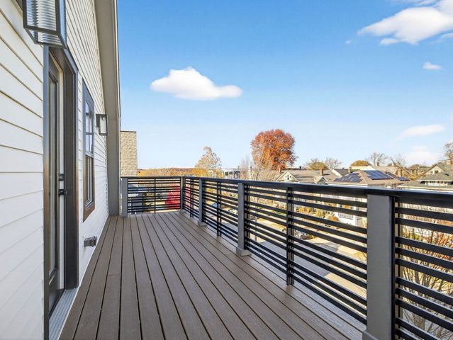 202 Powder House Blvd 2, Somerville, MA 02144