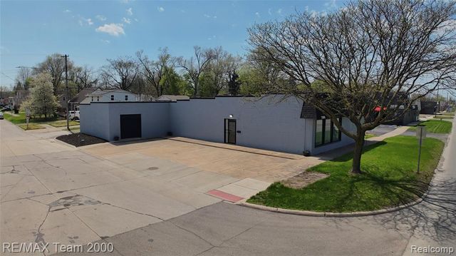 25611 Van Born Road, Taylor, MI 48180