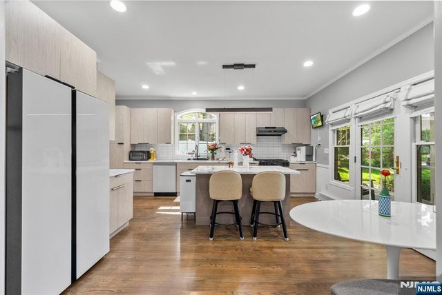 200 Hillside Avenue, River Edge, NJ 07661