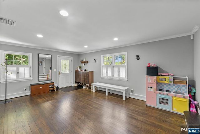200 Hillside Avenue, River Edge, NJ 07661