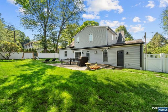 200 Hillside Avenue, River Edge, NJ 07661