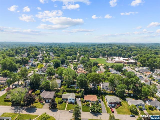 200 Hillside Avenue, River Edge, NJ 07661