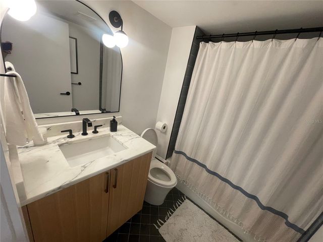 2 ADALIA AVENUE 302, Tampa, FL 33606