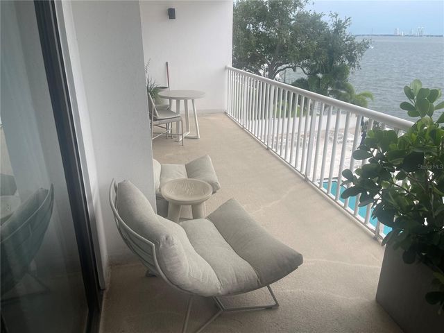 2 ADALIA AVENUE 302, Tampa, FL 33606