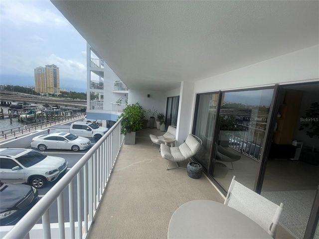 2 ADALIA AVENUE 302, Tampa, FL 33606