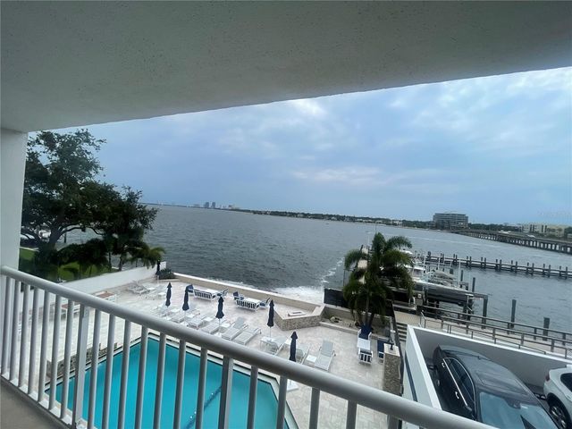 2 ADALIA AVENUE 302, Tampa, FL 33606