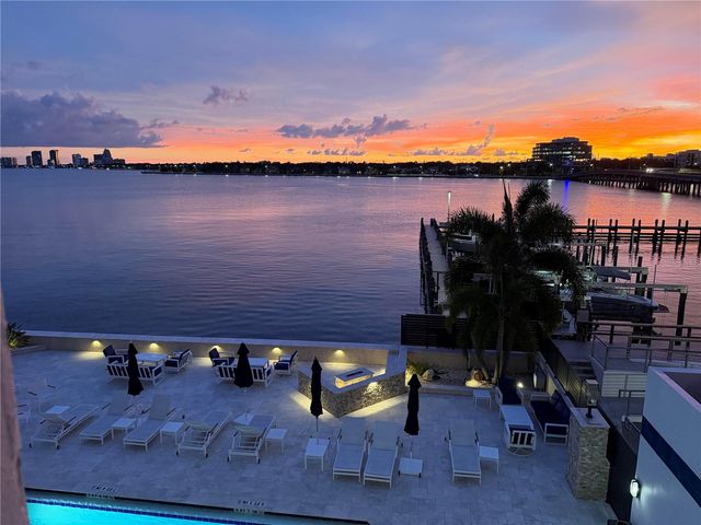 2 ADALIA AVENUE 302, Tampa, FL 33606