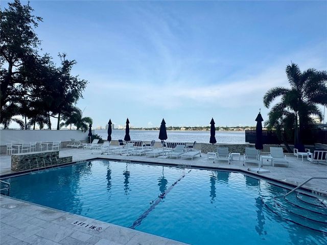 2 ADALIA AVENUE 302, Tampa, FL 33606