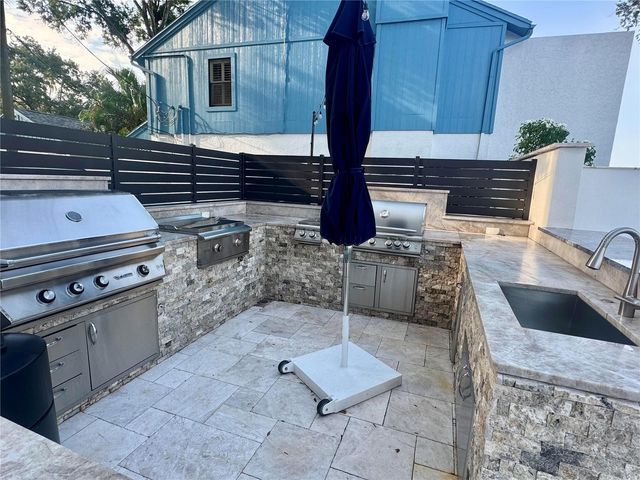 2 ADALIA AVENUE 302, Tampa, FL 33606
