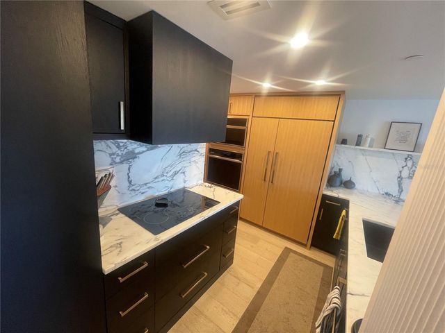 2 ADALIA AVENUE 302, Tampa, FL 33606