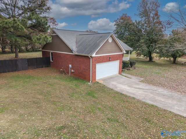 111 Cepha Drive, Hazel Green, AL 35750