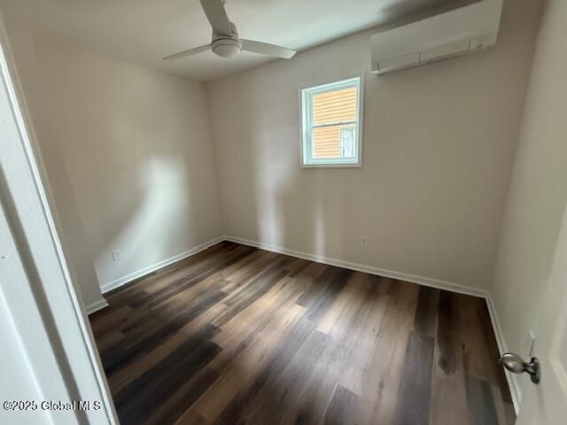 38 Glen Avenue, Amsterdam, NY 12010