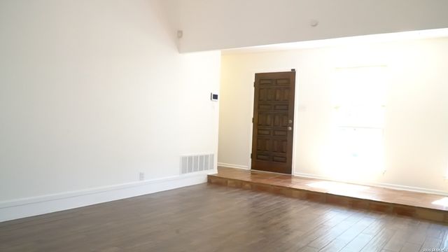 437 Sagecrest, San Antonio, TX 78232