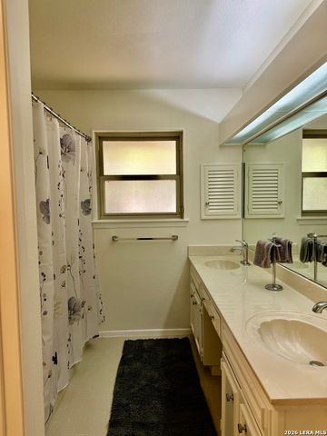 437 Sagecrest, San Antonio, TX 78232