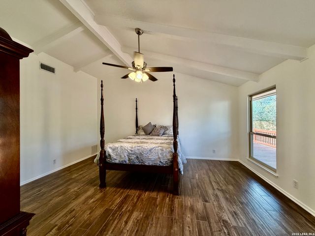 437 Sagecrest, San Antonio, TX 78232