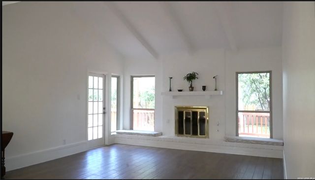 437 Sagecrest, San Antonio, TX 78232