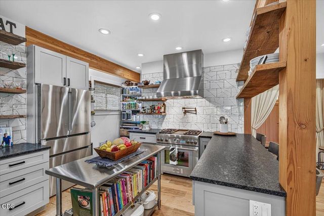 533 Fairview Street, Ashland, OR 97520
