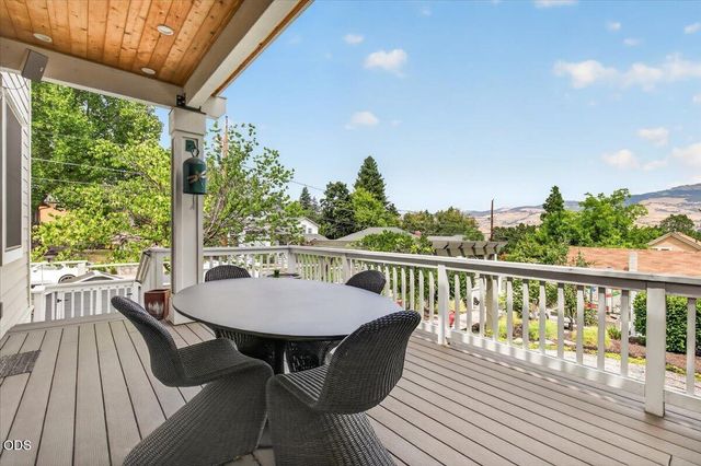 533 Fairview Street, Ashland, OR 97520