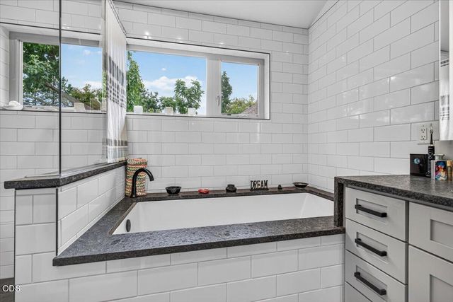 533 Fairview Street, Ashland, OR 97520