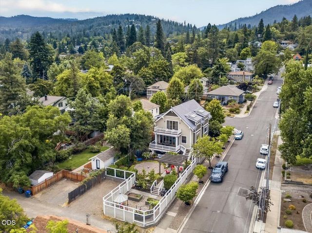 533 Fairview Street, Ashland, OR 97520