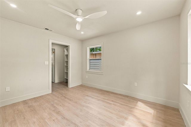 3946 HELENA STREET NE, St Petersburg, FL 33703