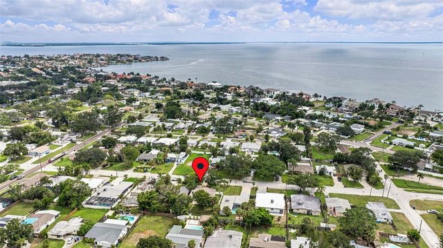 3946 HELENA STREET NE, St Petersburg, FL 33703
