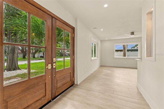 3946 HELENA STREET NE, St Petersburg, FL 33703