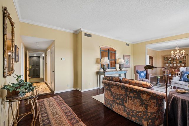 475 N Highland St Apt 11C, Memphis, TN 38122