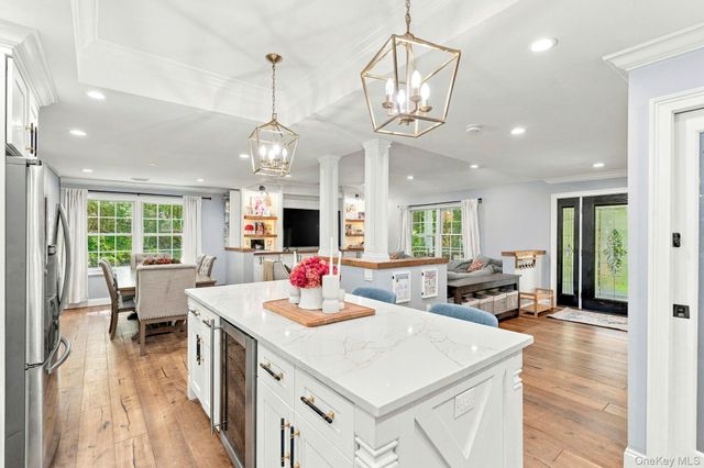 5 Cricket Hollow Road, Setauket, NY 11733