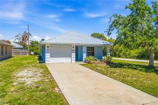 204 14th Street SW, Vero Beach, FL 32962