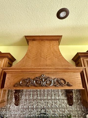 16133 Overlook Lane, Neosho, MO 64850