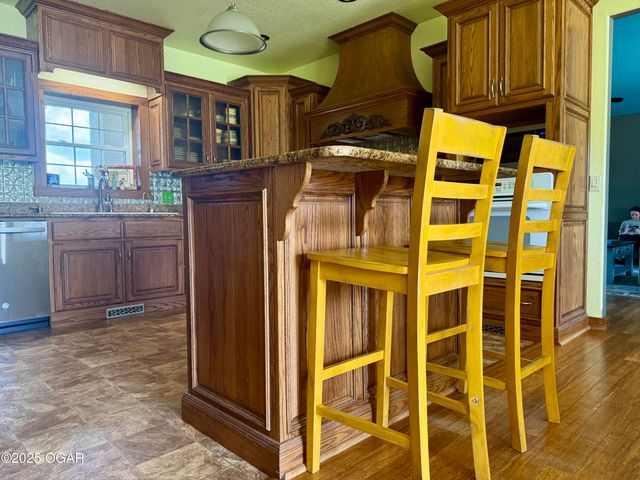 16133 Overlook Lane, Neosho, MO 64850