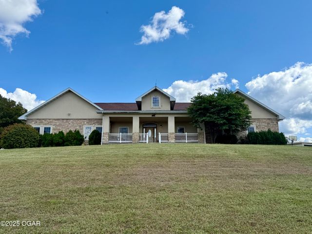 16133 Overlook Lane, Neosho, MO 64850