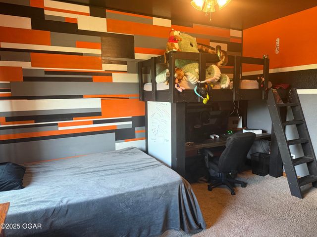 16133 Overlook Lane, Neosho, MO 64850