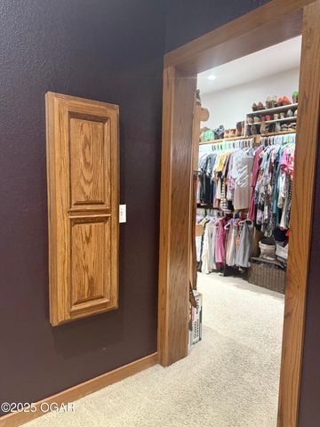 16133 Overlook Lane, Neosho, MO 64850