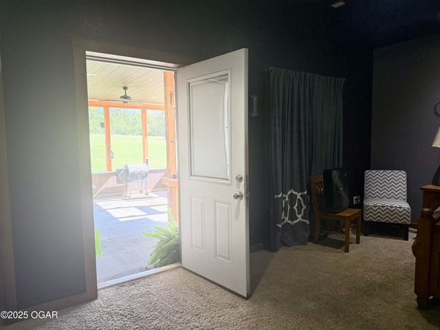 16133 Overlook Lane, Neosho, MO 64850