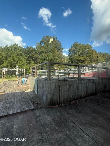 16133 Overlook Lane, Neosho, MO 64850