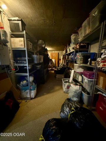 16133 Overlook Lane, Neosho, MO 64850