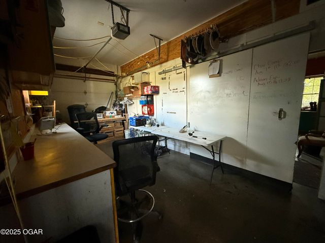 16133 Overlook Lane, Neosho, MO 64850