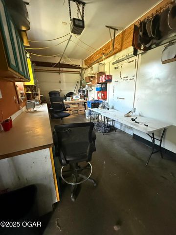 16133 Overlook Lane, Neosho, MO 64850